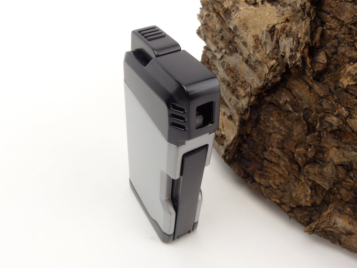 passatore_pfeifenfeuerzeug_henry_chrom_schwarz_7