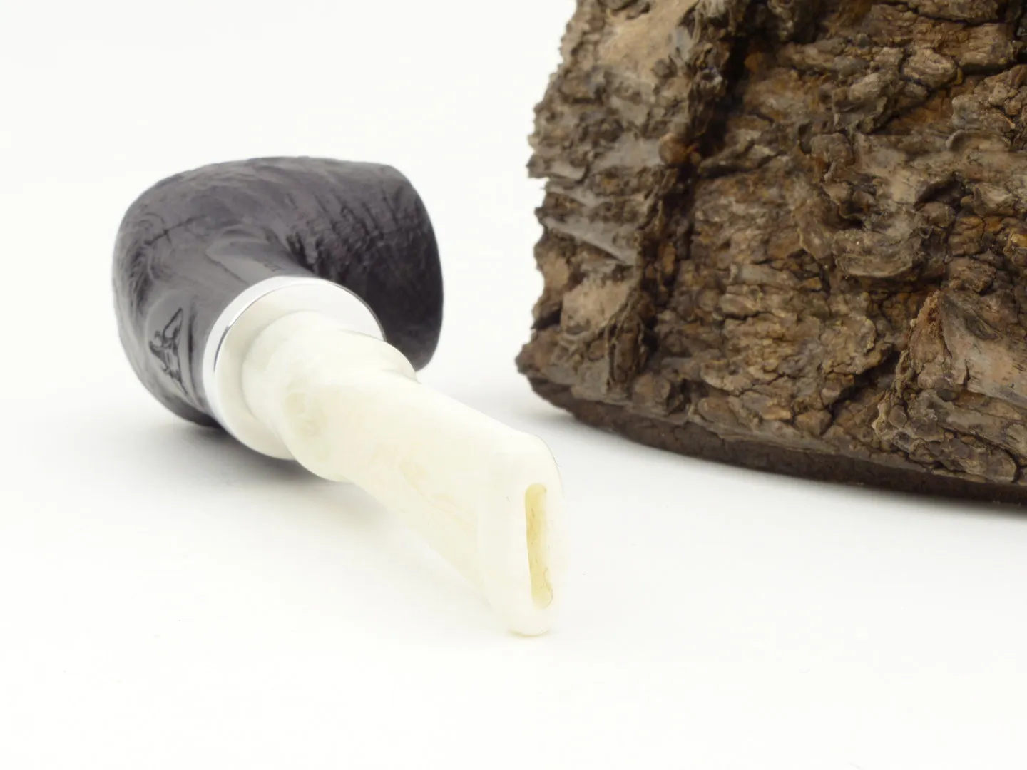 White Elephant Pfeife Ebony & Ivory sand 6 – Produktbild 4