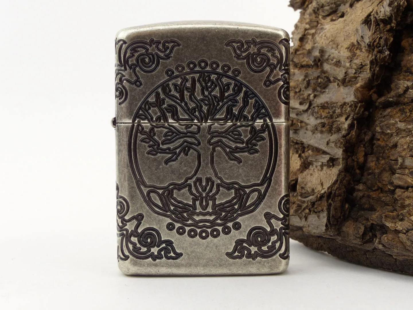 zippo_feuerzeug_yggdrasil_60004303_2