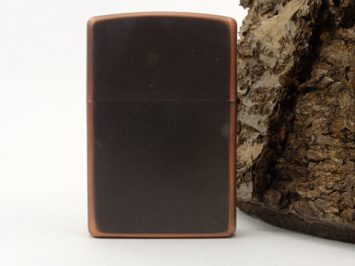 Zippo Feuerzeug Rustic Bronze 60006236 – Produktbild 3