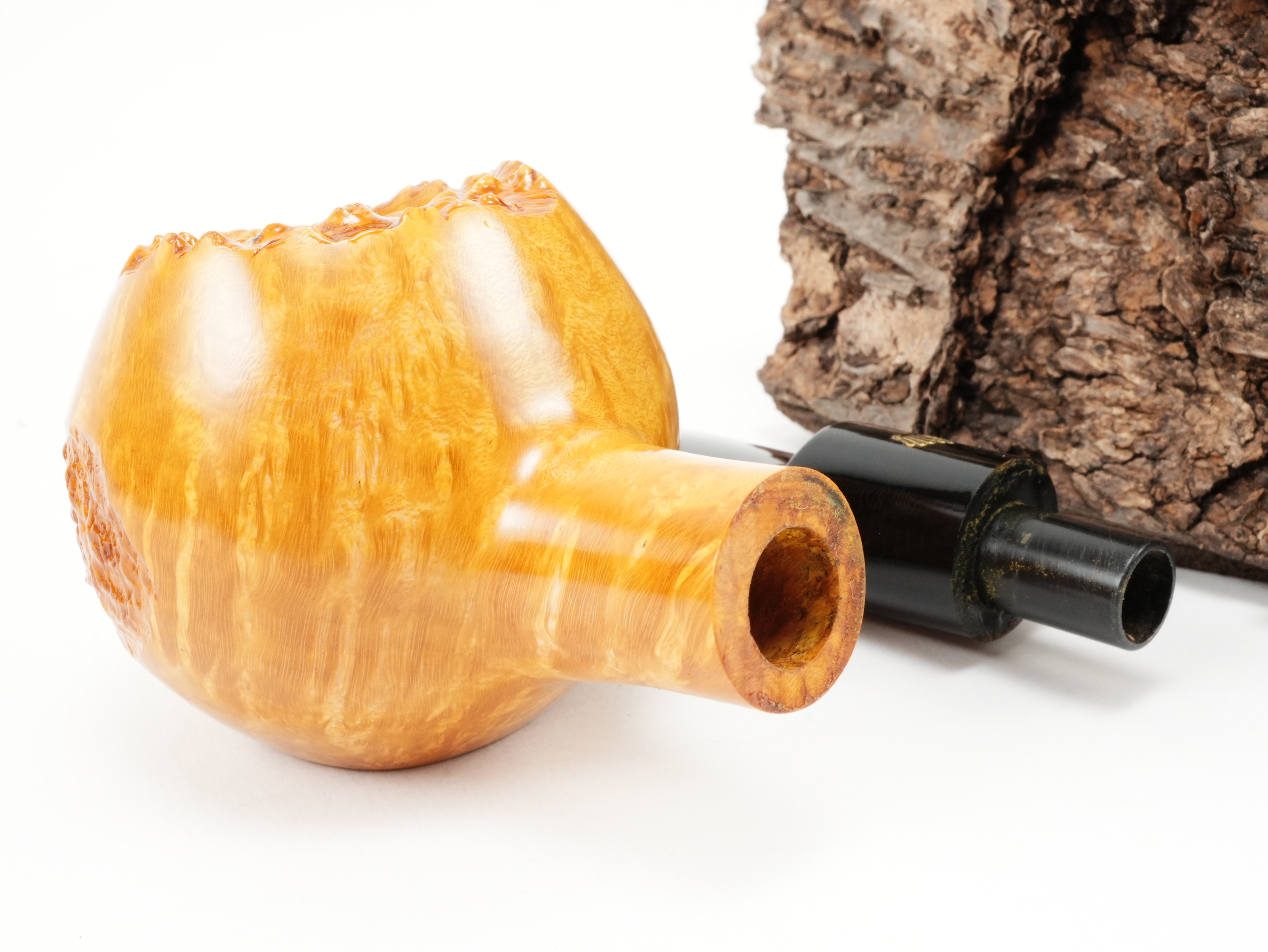 Zerlegte Poul Winslow Crown Viking 707 Unikat-Pfeife mit Blick auf die 9mm Filterbohrung im Holm und den Mundstückzapfen