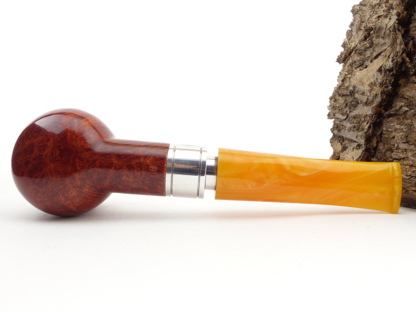 rattrays_monarch_18_light_7