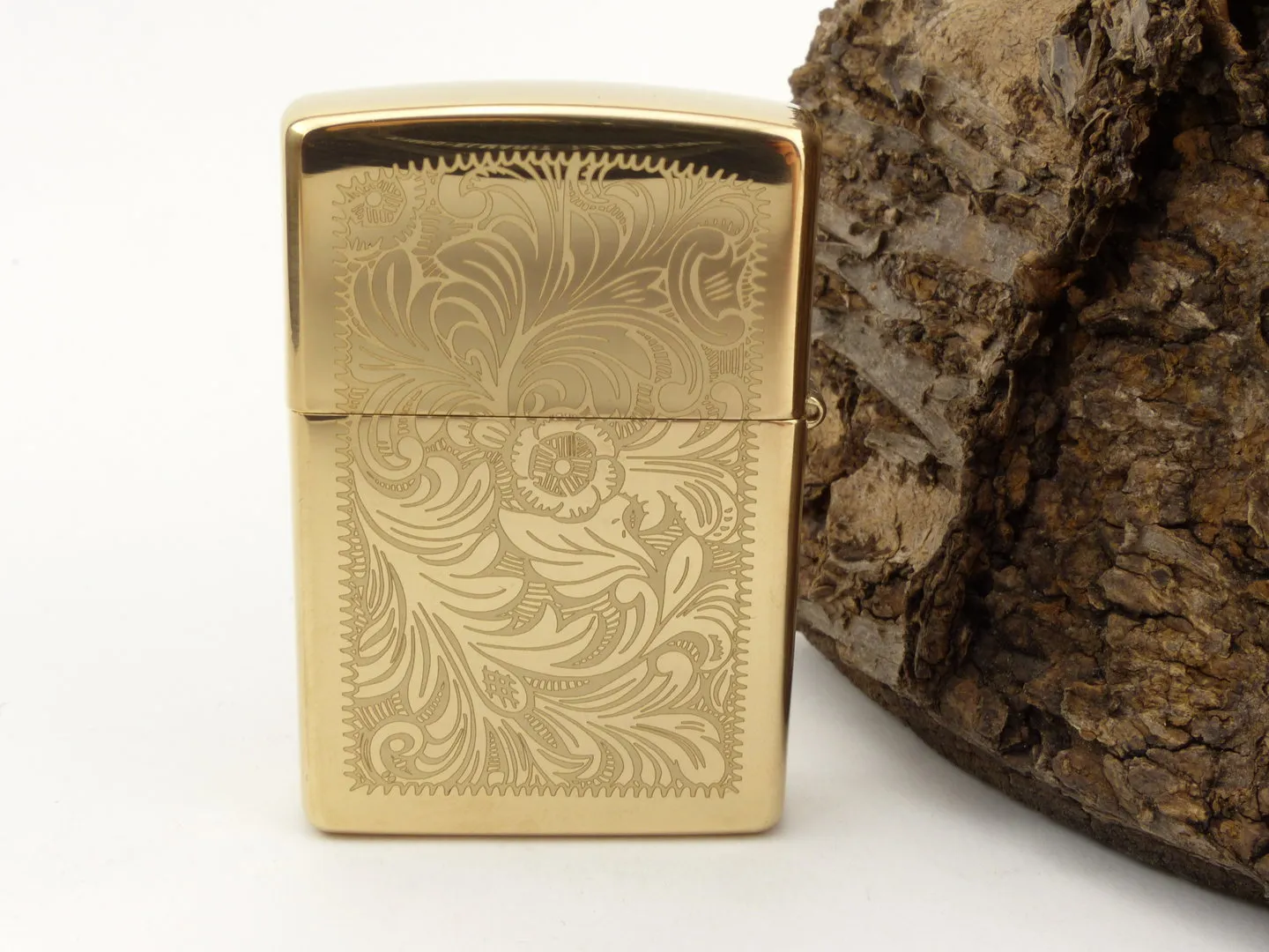 zippo_feuerzeug_venetian_brass_60000814_4