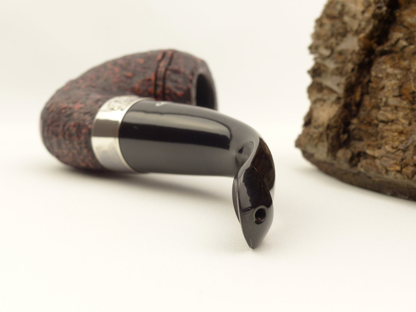 peterson_sherlock_holmes_baskerville_rustic_lip_4