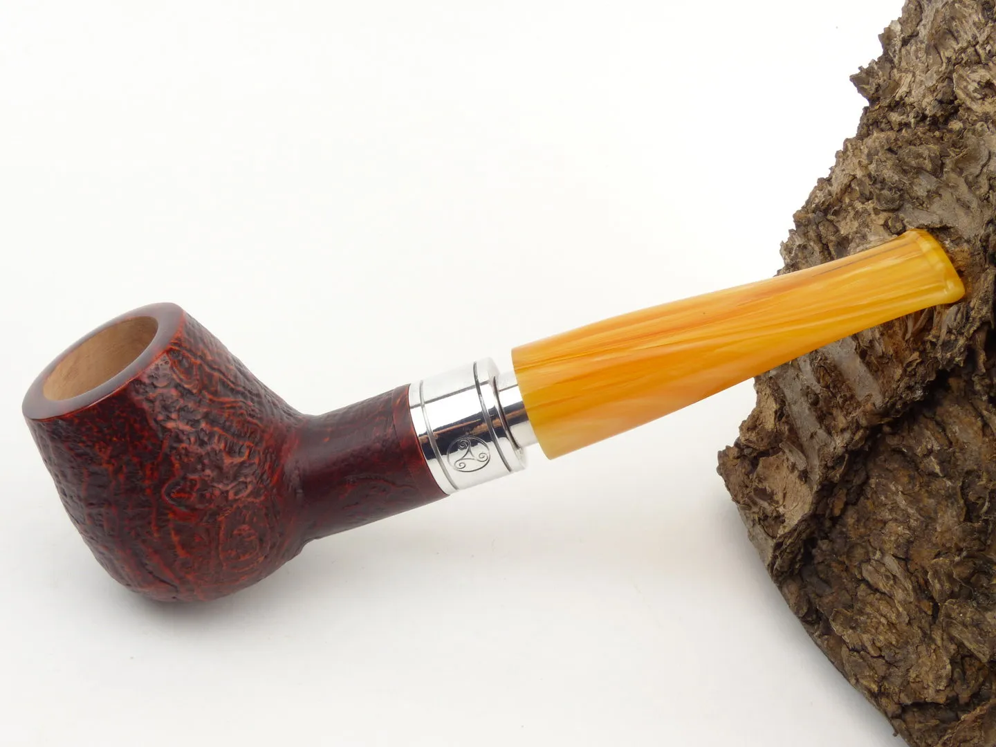 Rattray's Monarch Pfeife 18 sand