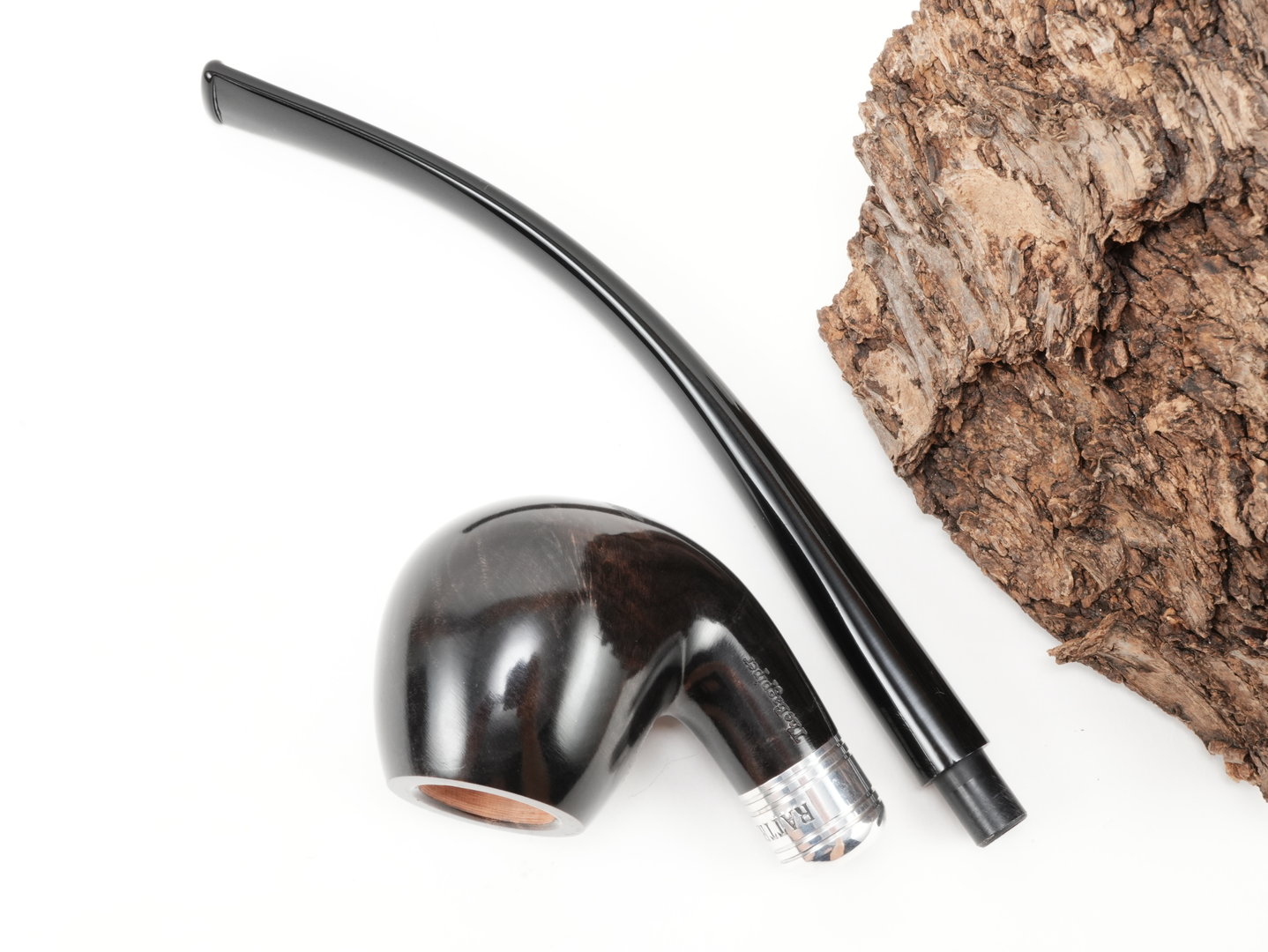 rattrays_the_bagpiper_grey_black_9