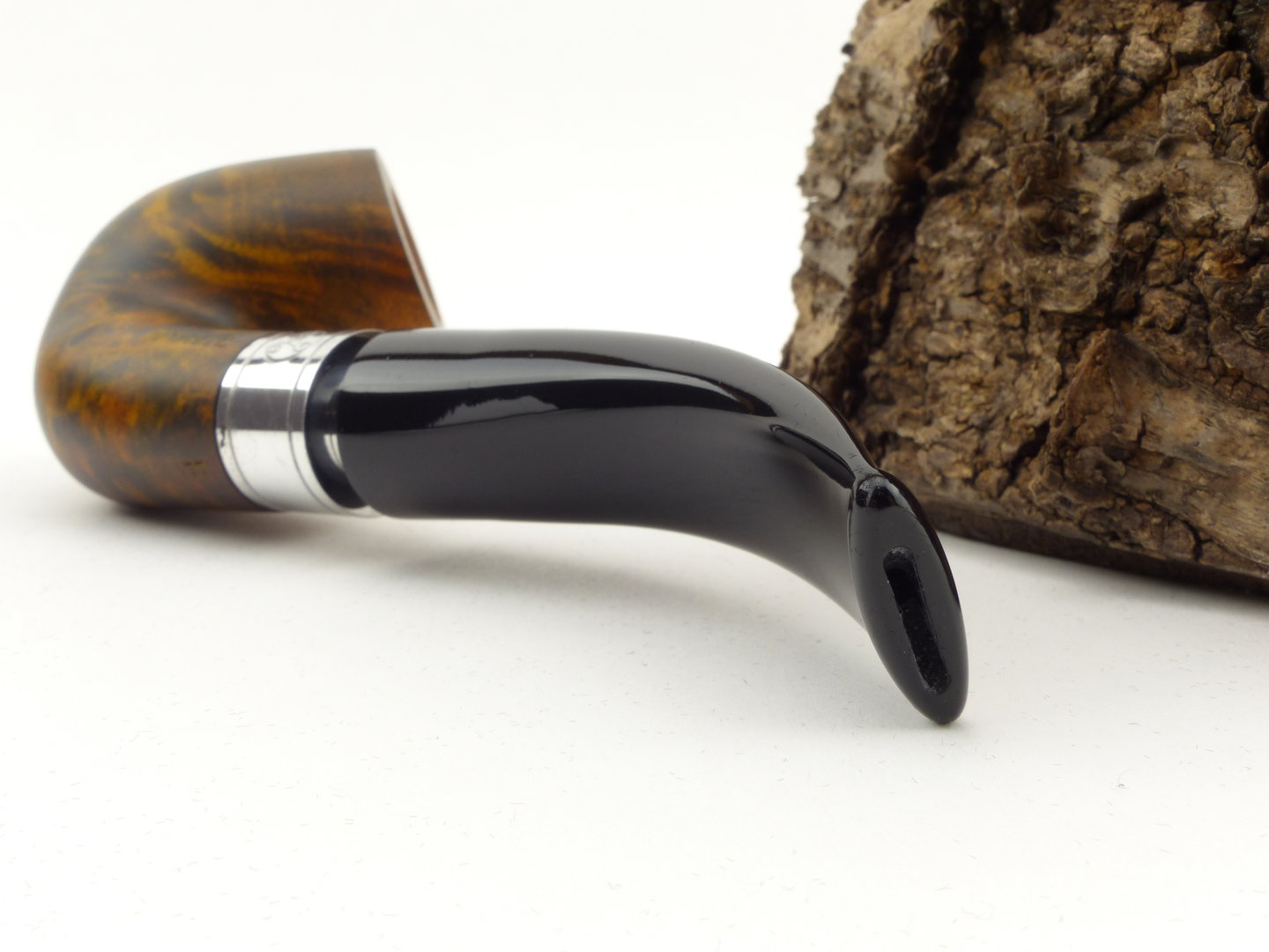 rattrays_monarch_177_contrast_black_4