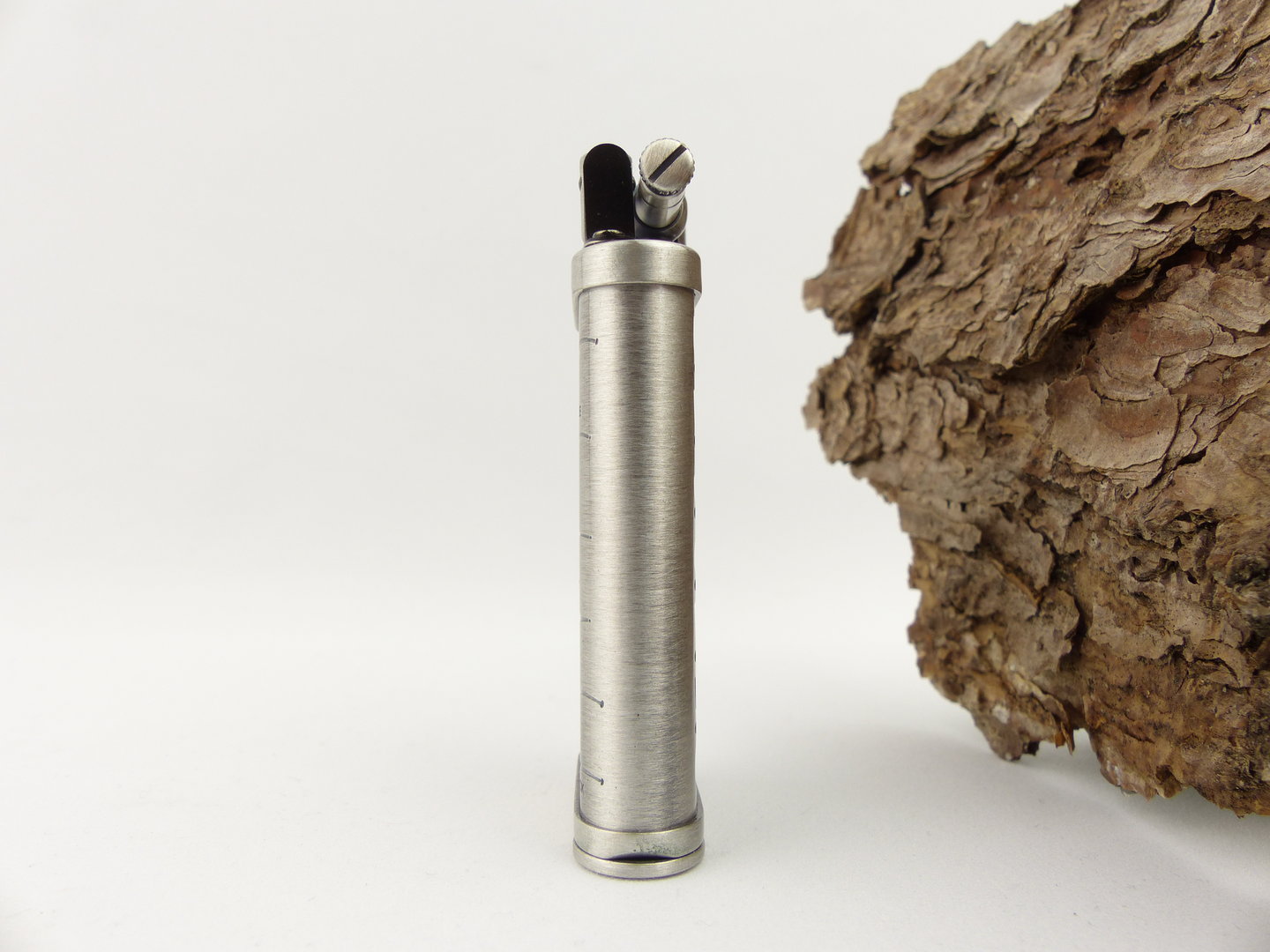 im-corona-ic-64-7415-old-boy_4