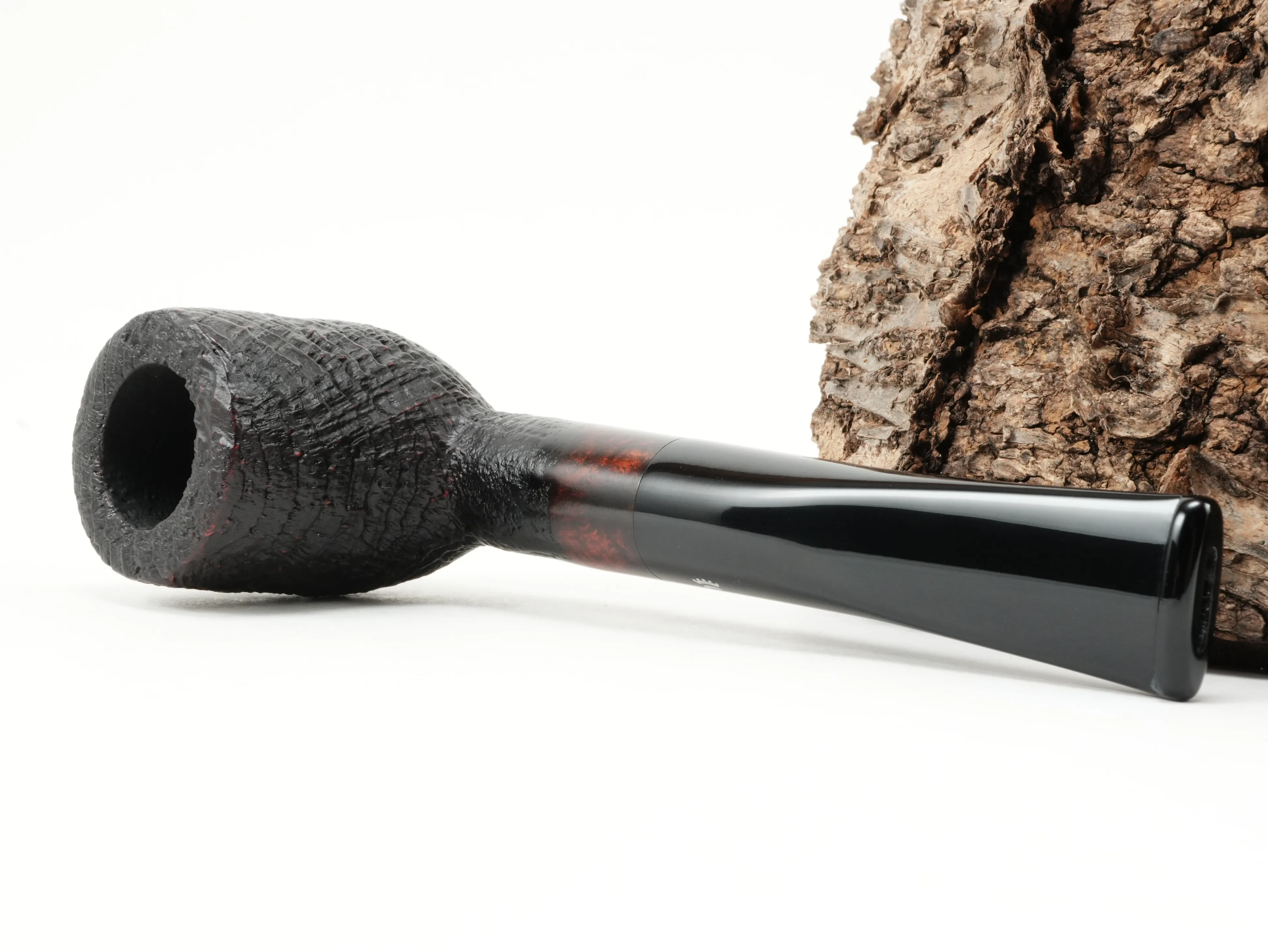 Stanwell Vario 88 Straight Billiard Pfeife liegend von schräg hinten mit glattem rot-braun poliertem Holmabschnitt