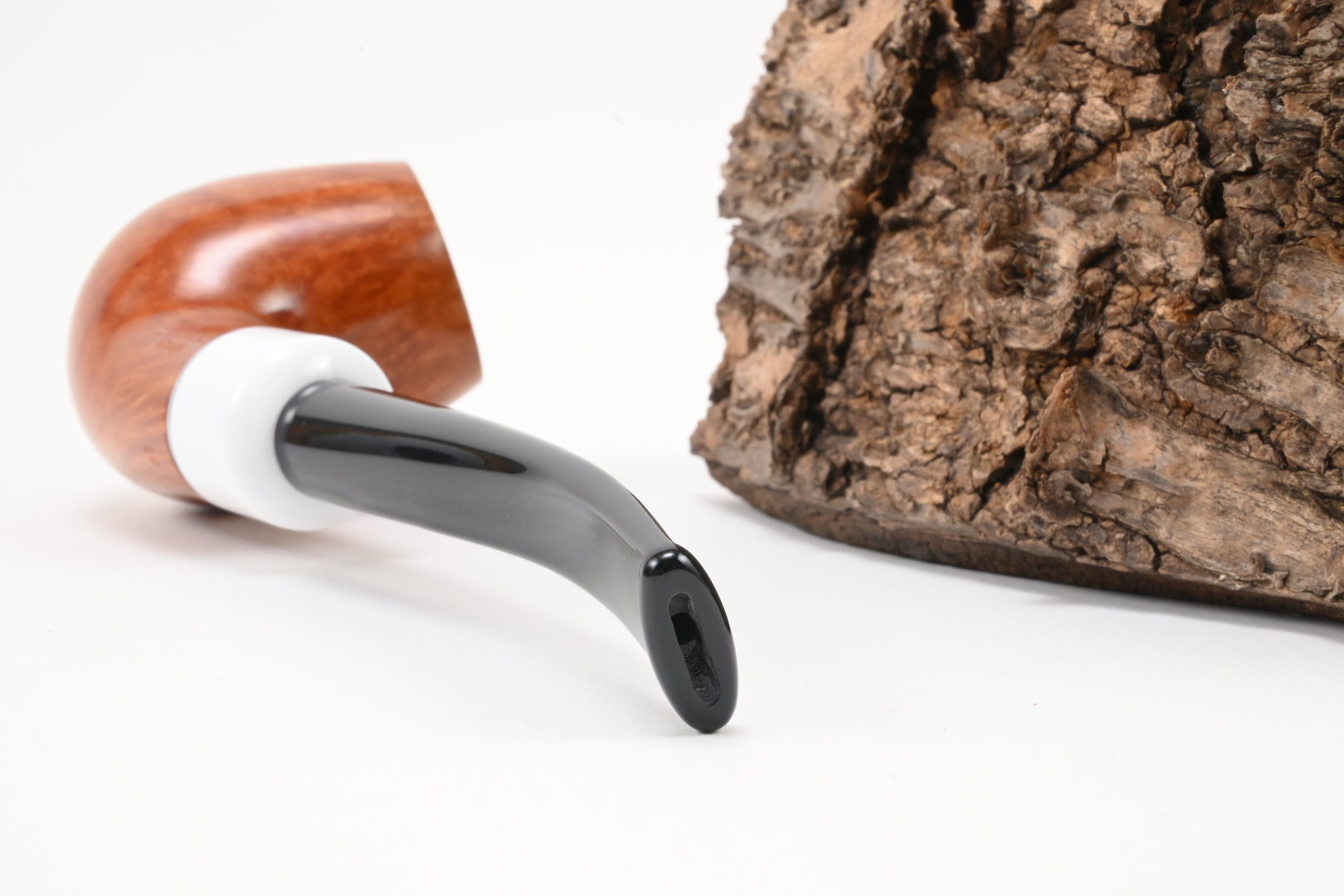 white_elephant_pipe_pfeife_kenya_light_16_4