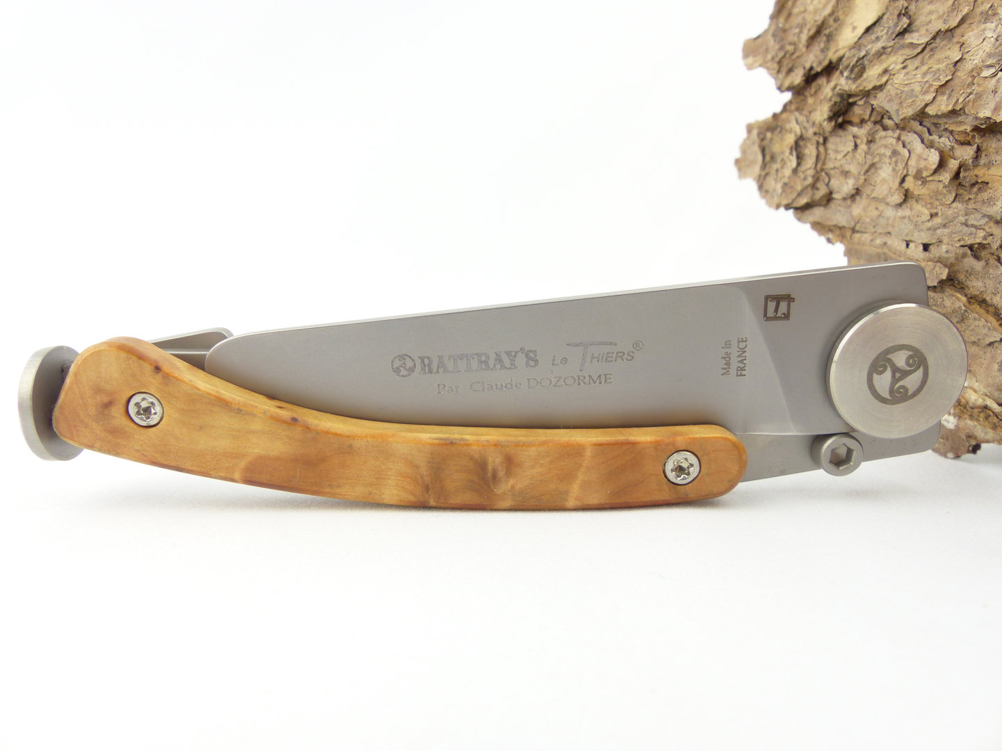 rattrays_pfeifenmesser_explorer_thuya_1