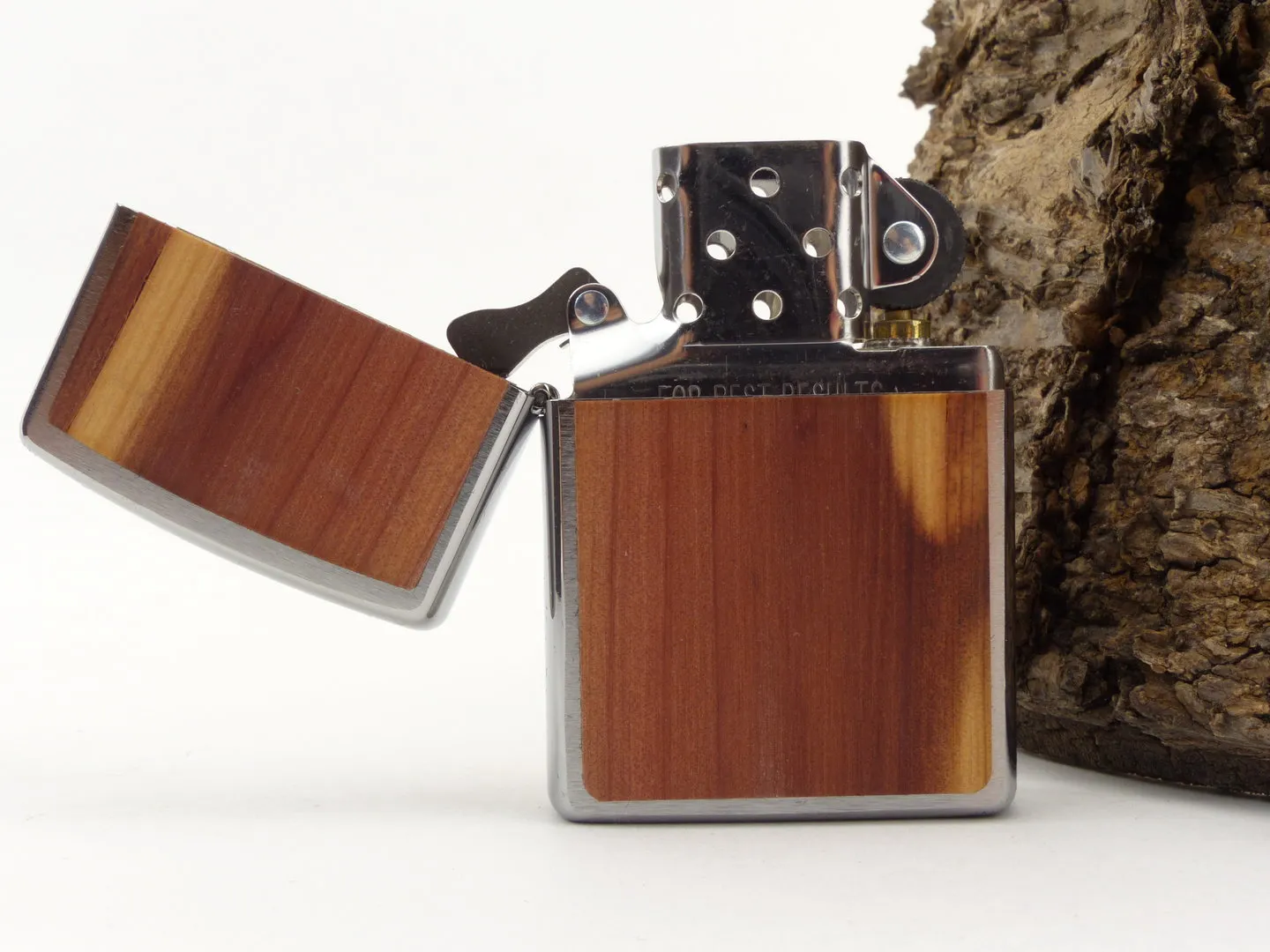 Zippo Feuerzeug Woodchuck Cedar 60004584 – Produktbild 2