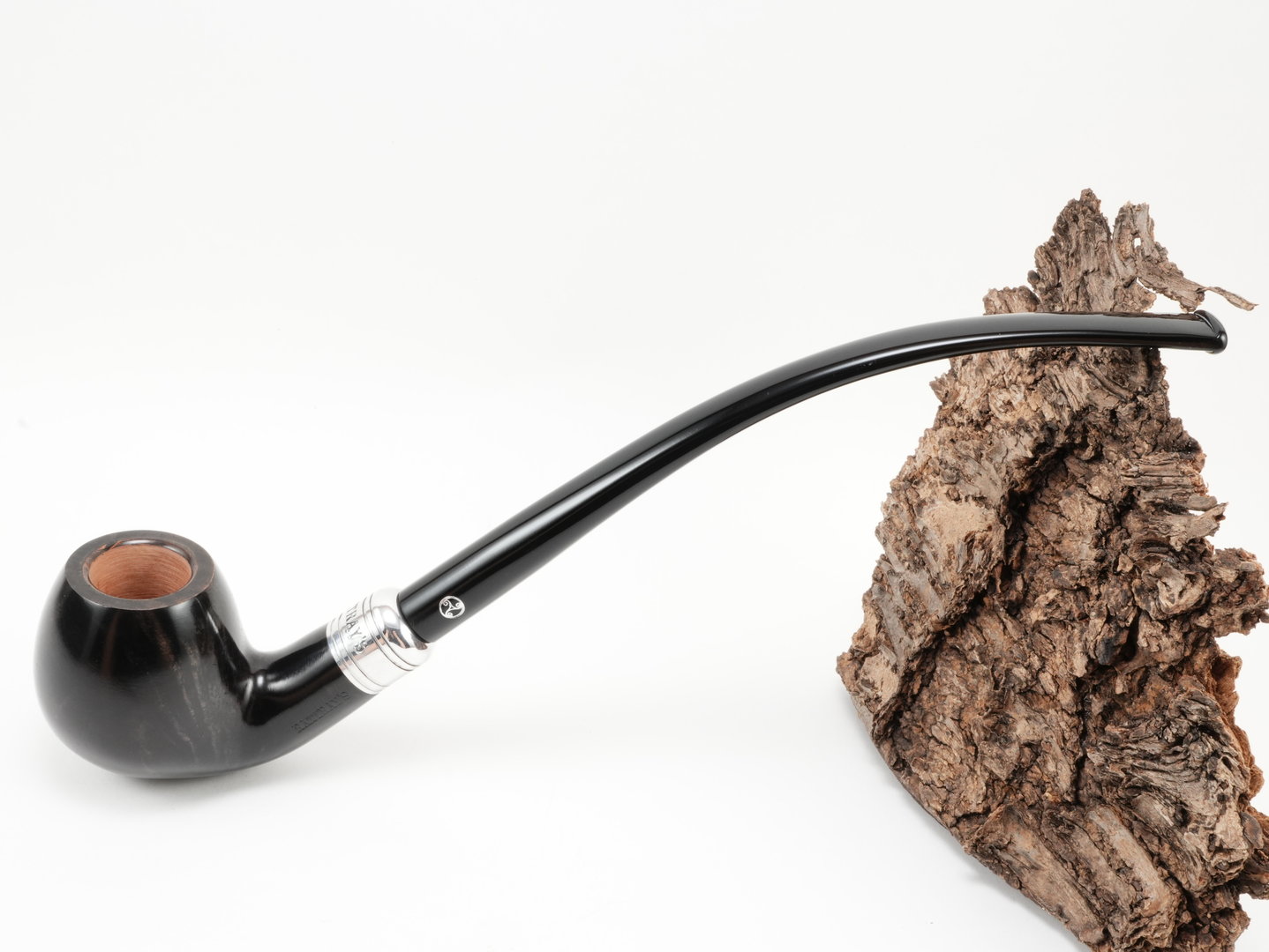 rattrays_the_bagpiper_grey_black_1_1