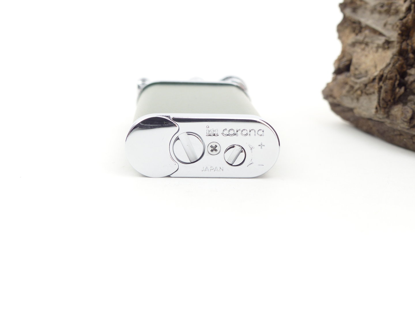 im_corona_old_boy_64-3108_5