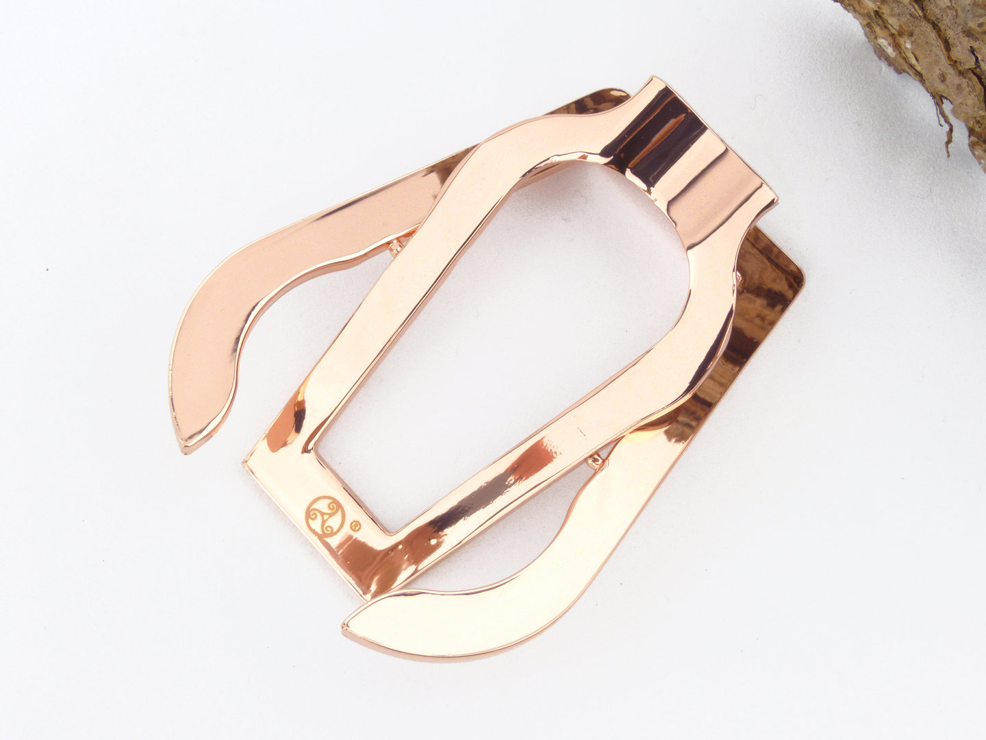 rattrays_pfeifenstaender_rose_2