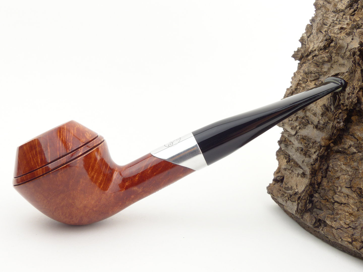 rattrays_emblem_156_light_2