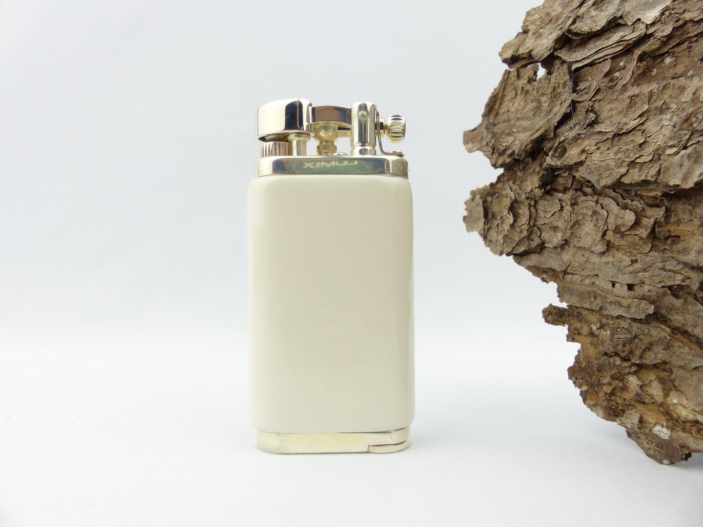 im-corona-ic-64-4001-old-boy_3