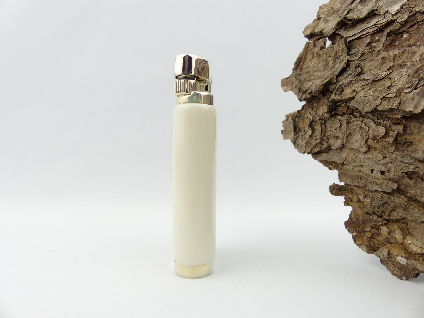 im-corona-ic-64-4001-old-boy_4