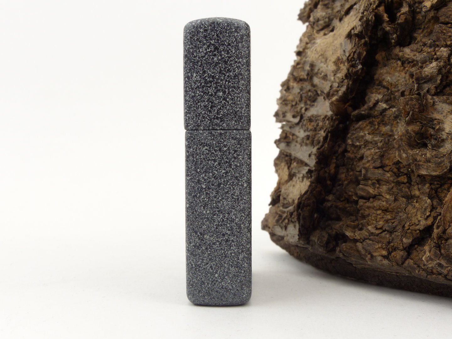 zippo_feuerzeug_iron_stone_60001272_2