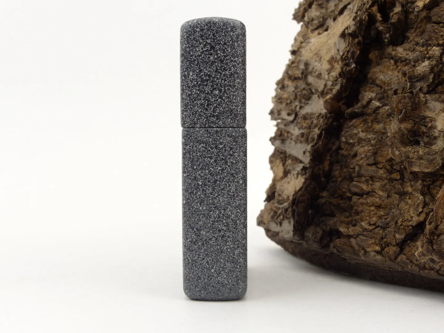 zippo_feuerzeug_iron_stone_60001272_2