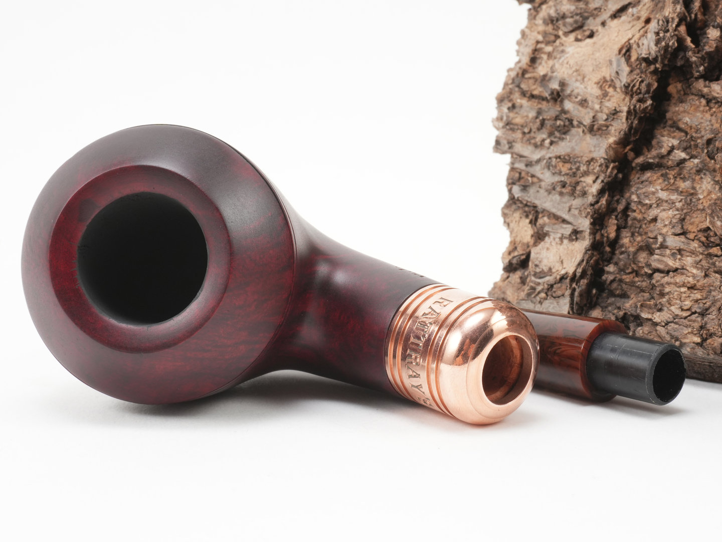 rattrays_yule_2025_red_8