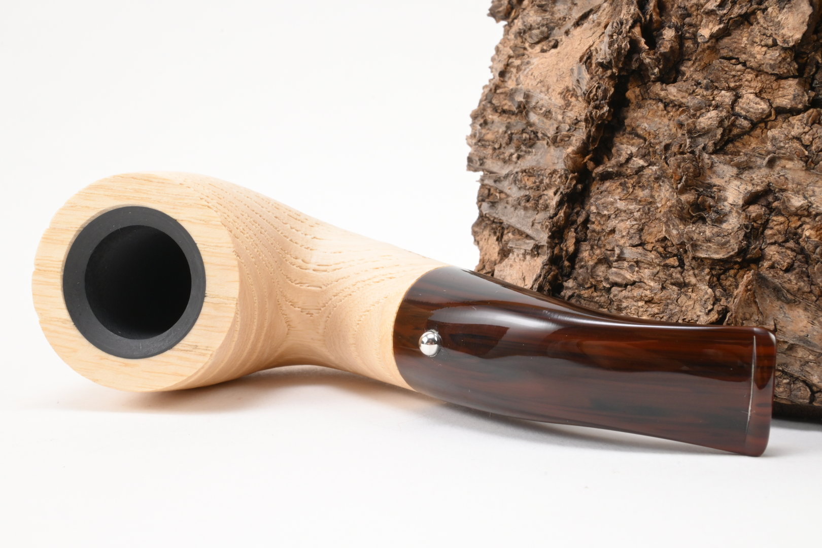 white_elephant_pipe_pfeife_etosha_4_5