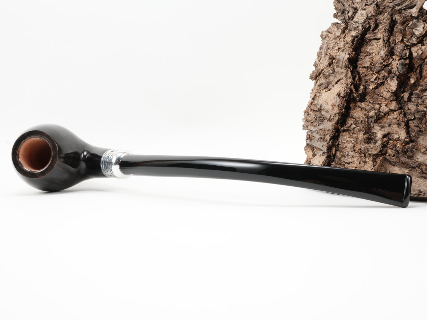 rattrays_the_bagpiper_grey_black_5