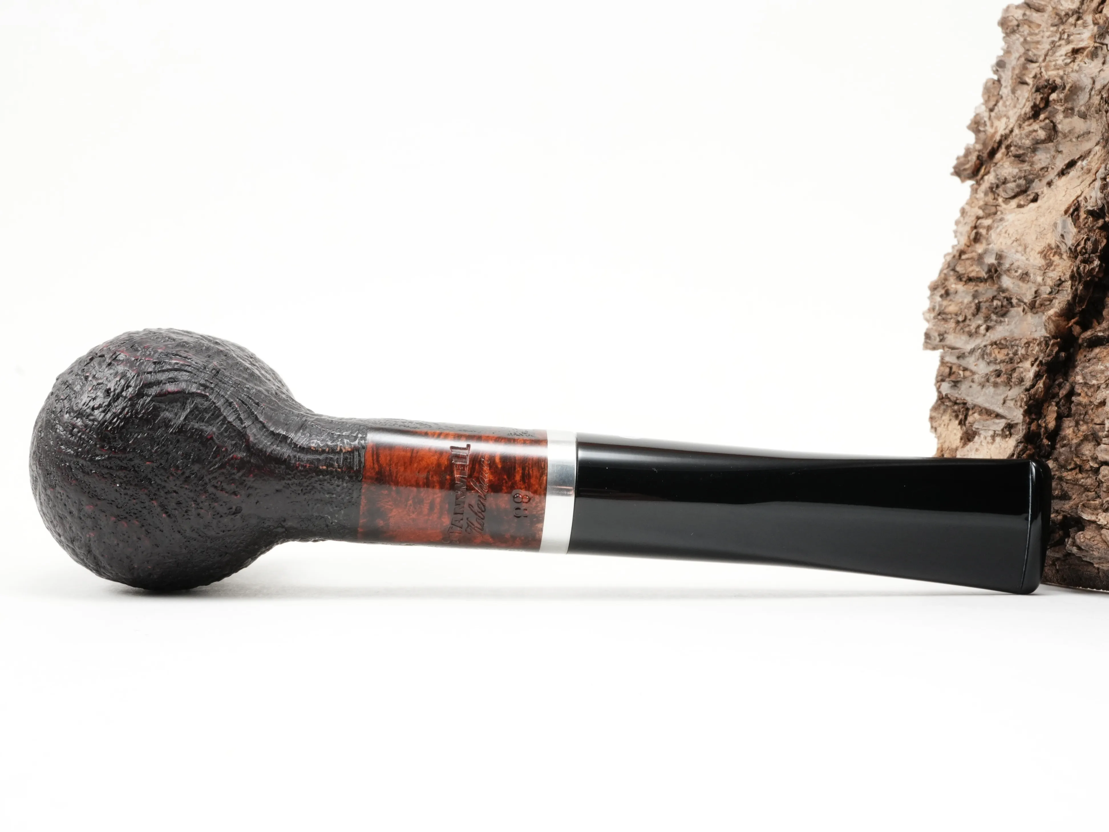 Unterseite der Stanwell København 88 Pfeife mit glatt polierter Fläche und Stempelung Stanwell København 88