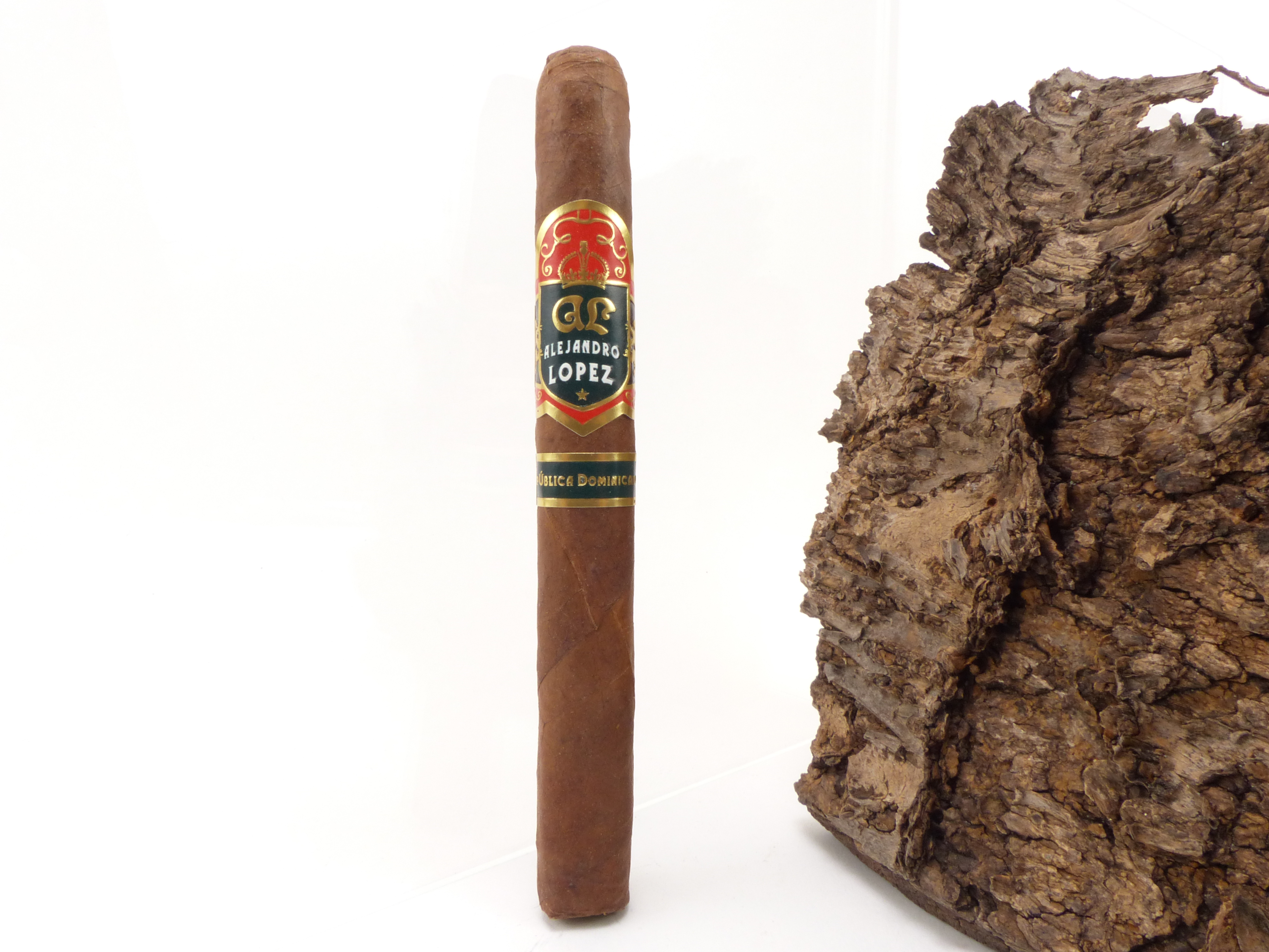 Alejandro Lopez Dominicana Corona