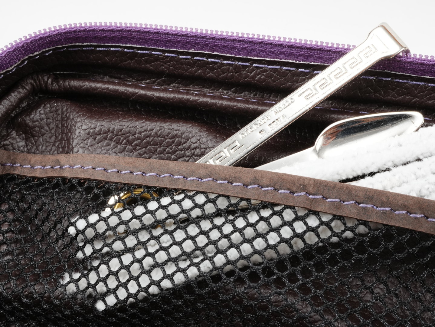 jeppesen_pipe_bag_brown_purple_10