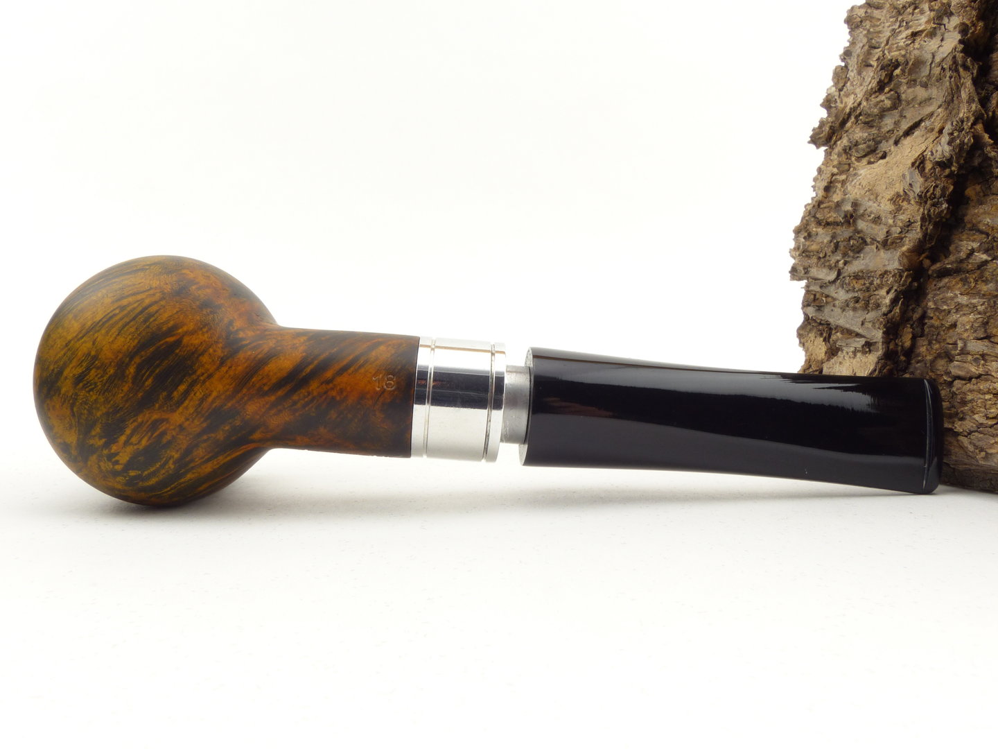 rattrays_monarch_18_contrast_black_7