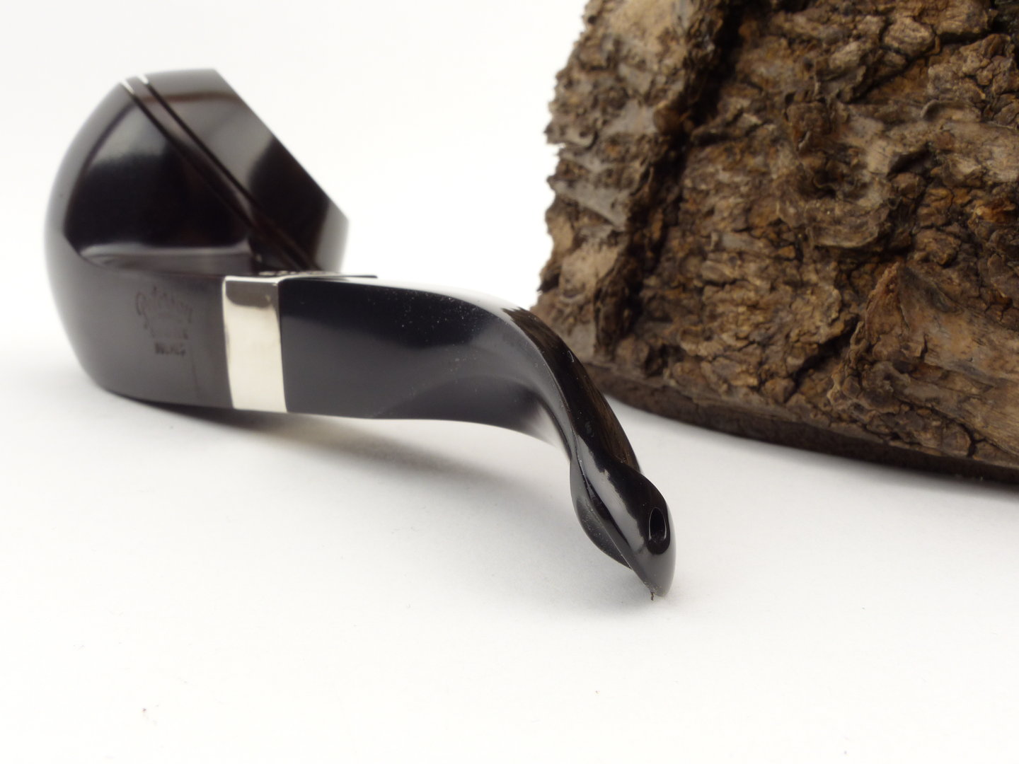 peterson_sherlock_holmes_squire_heritage_lip_4