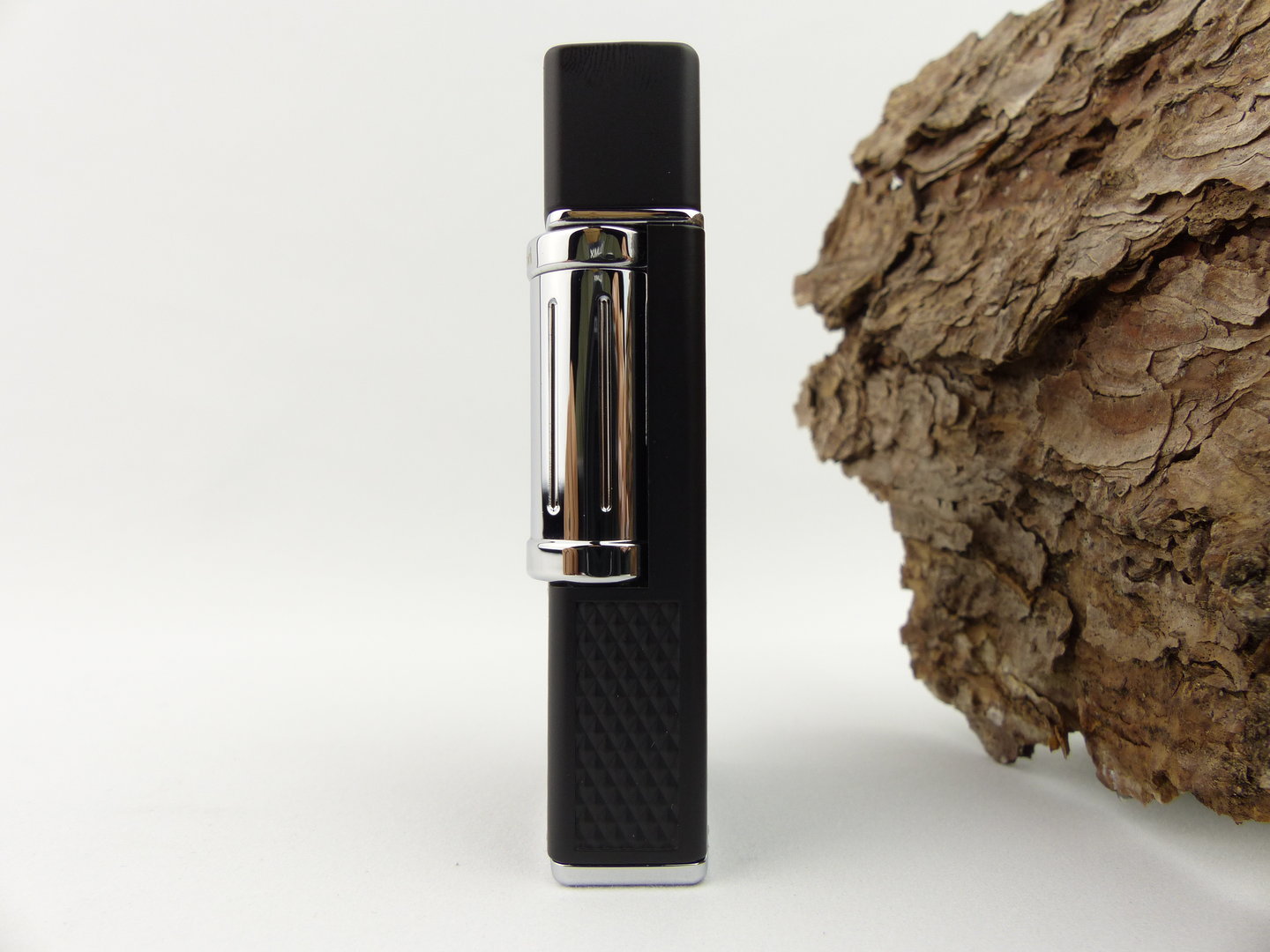 colibri_pfeifenfeuerzeug_schwarz_chrom_295052_2