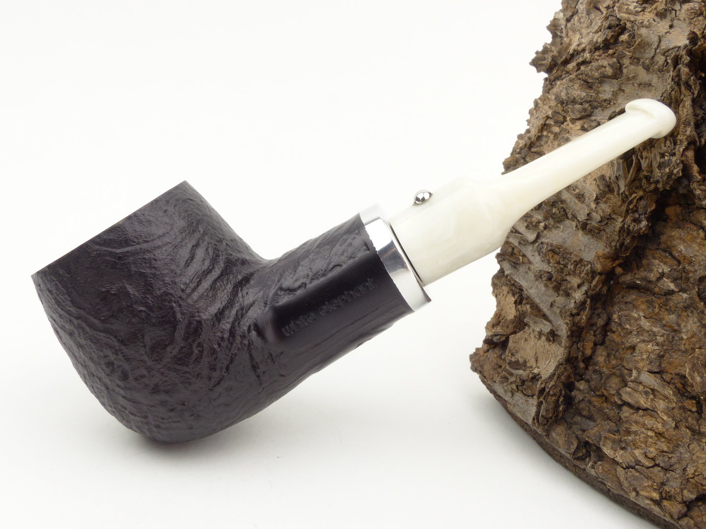 white_elephant_ebony_ivory_sand_6_2