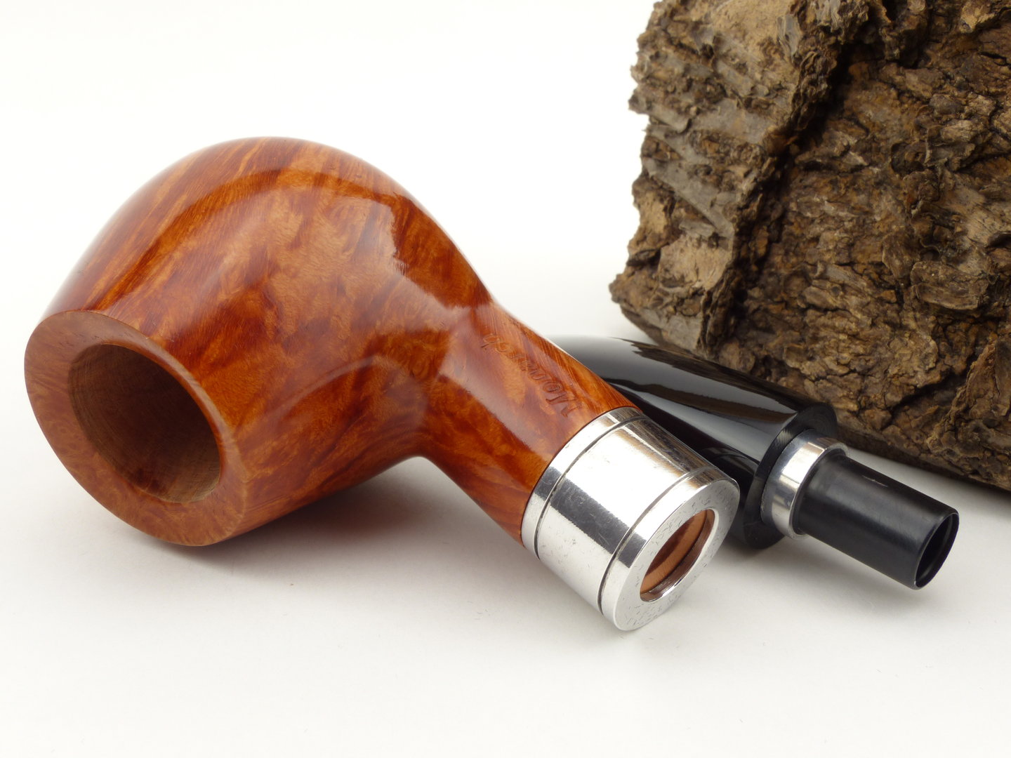 rattrays_monarch_4_light_black_8