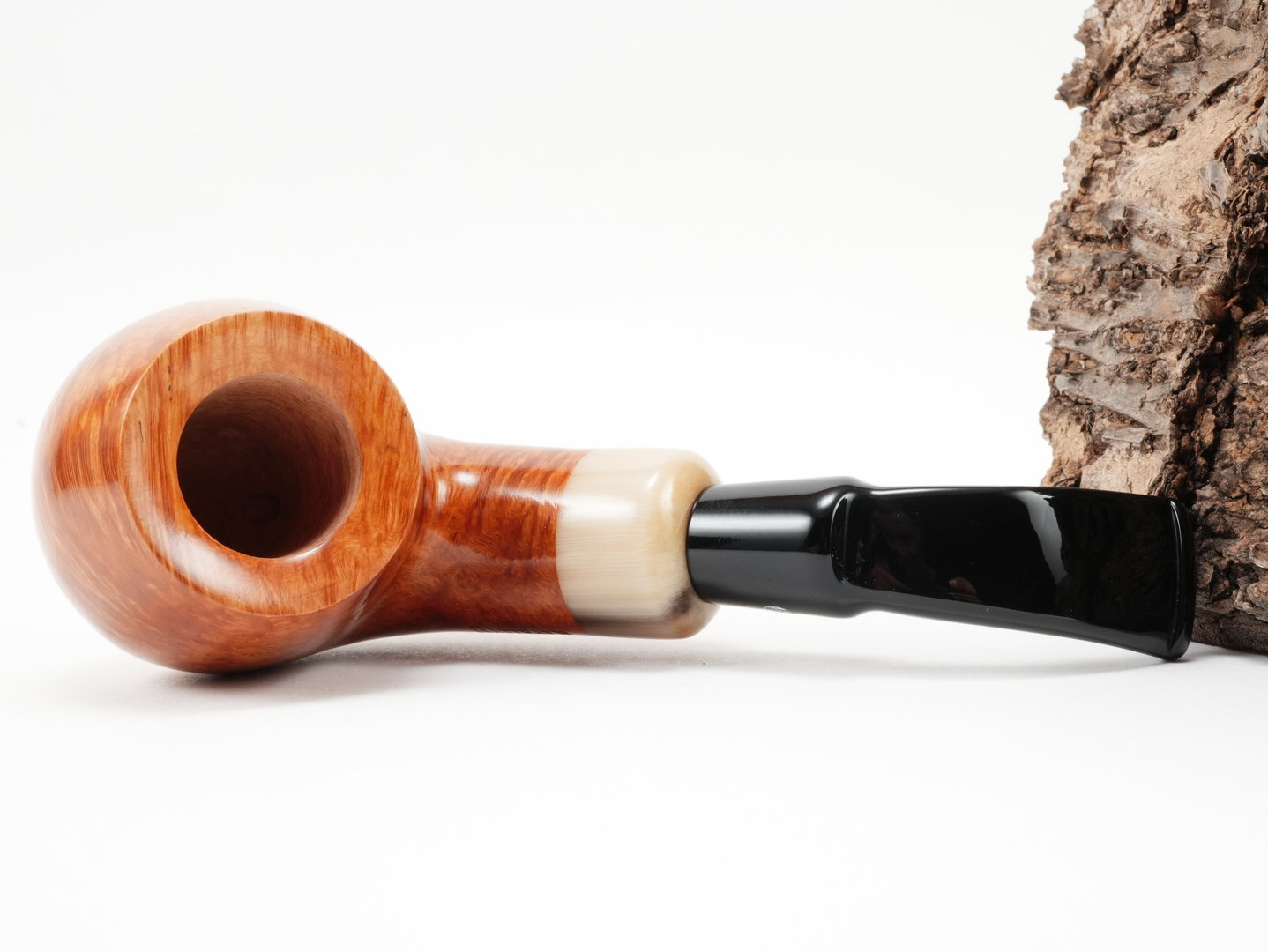 rattrays_the_bull_light_146_6