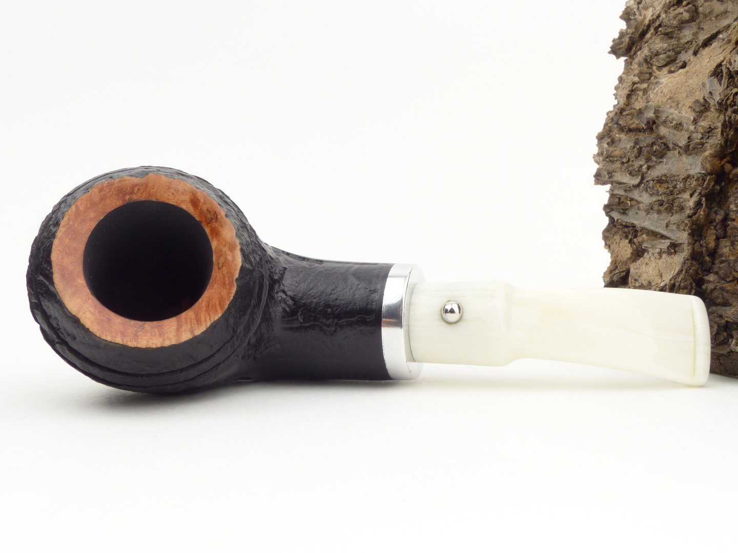 white_elephant_ebony_ivory_sand_3_6