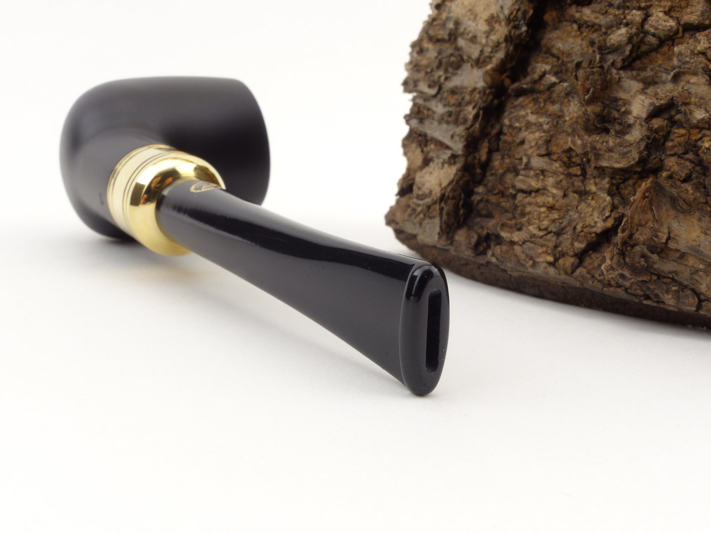 rattrays_majesty_5_black_4