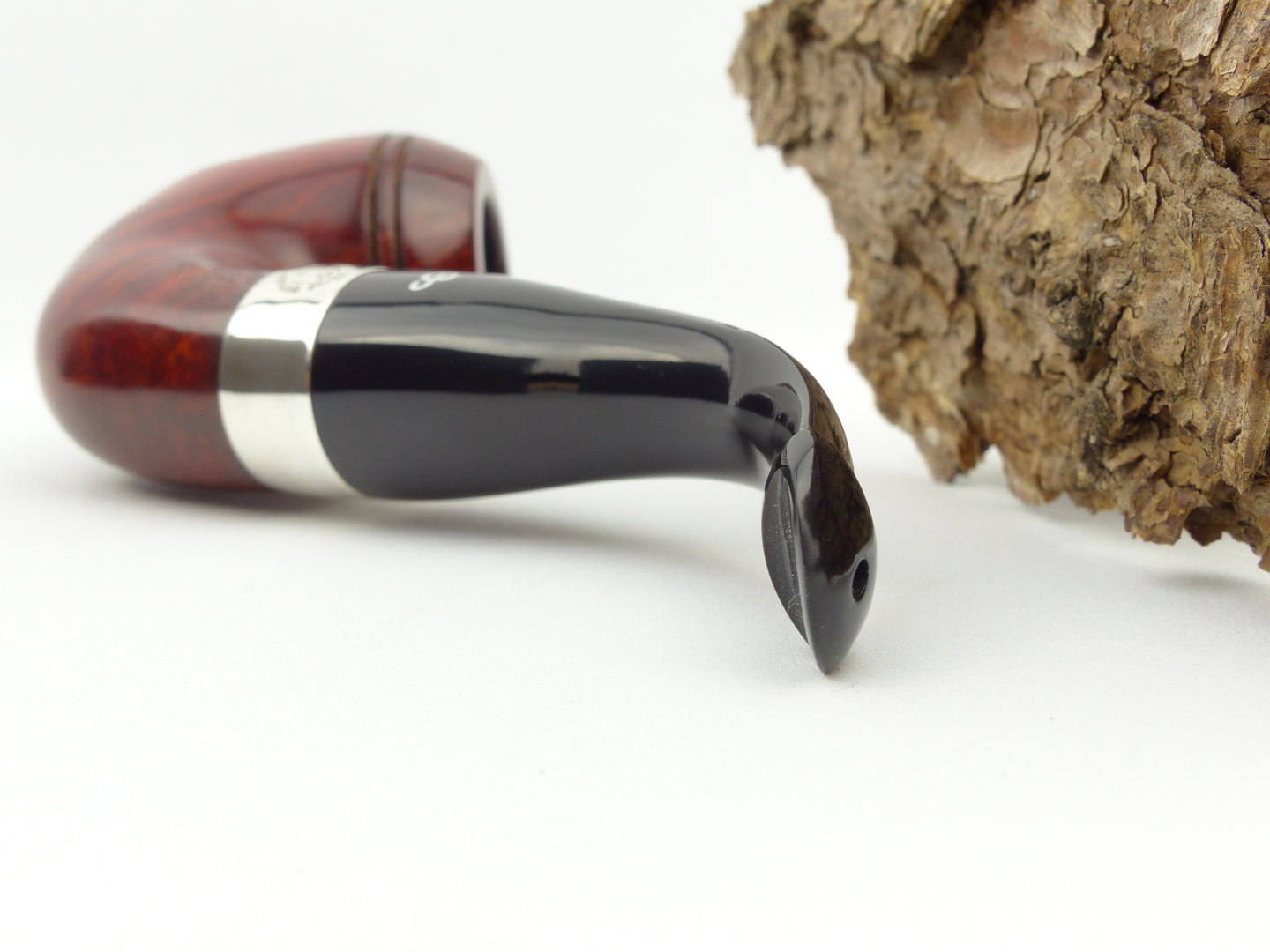 peterson_sherlock_holmes_baskerville_smooth_lip_4