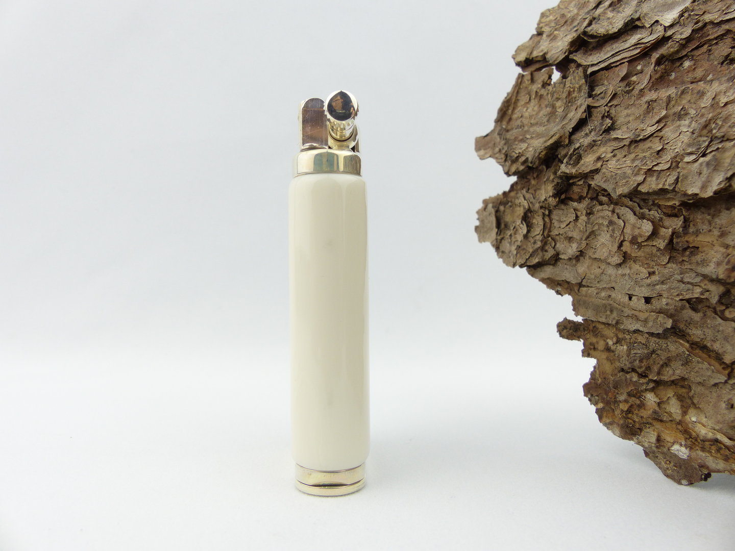 im-corona-ic-64-4001-old-boy_2