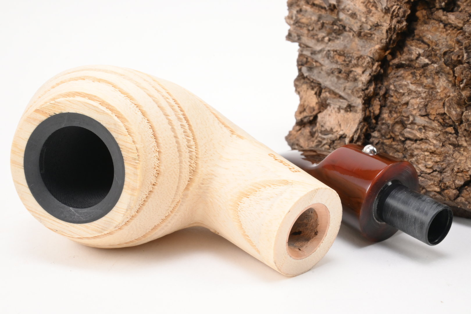 white_elephant_pipe_pfeife_etosha_3_8