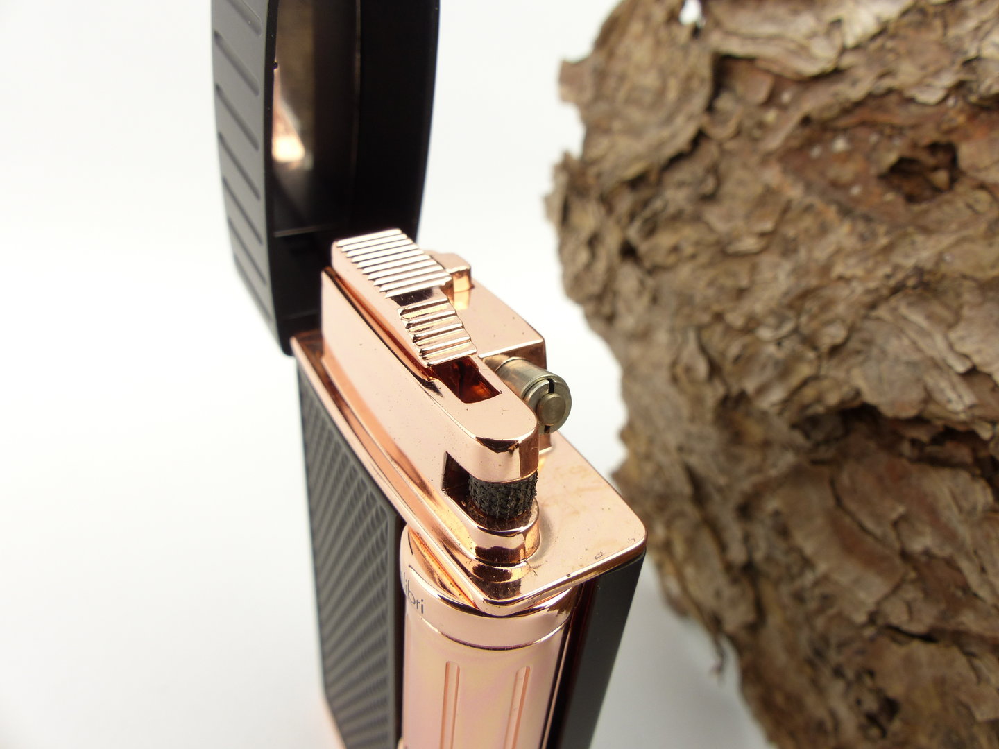 colibri_pfeifenfeuerzeug_schwarz_rose_295056_6