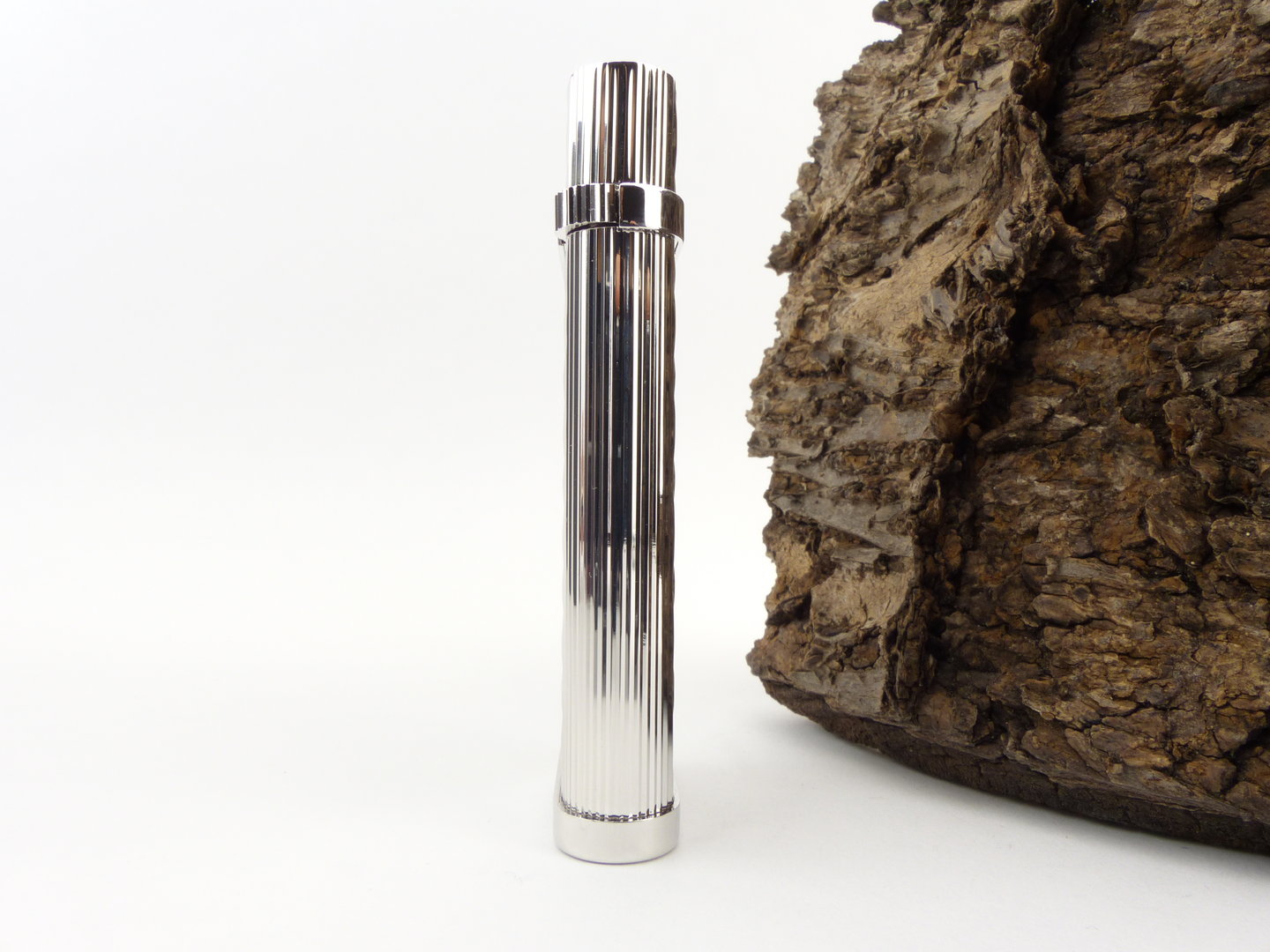 im_corona_ic_new_boy_66-3677_2