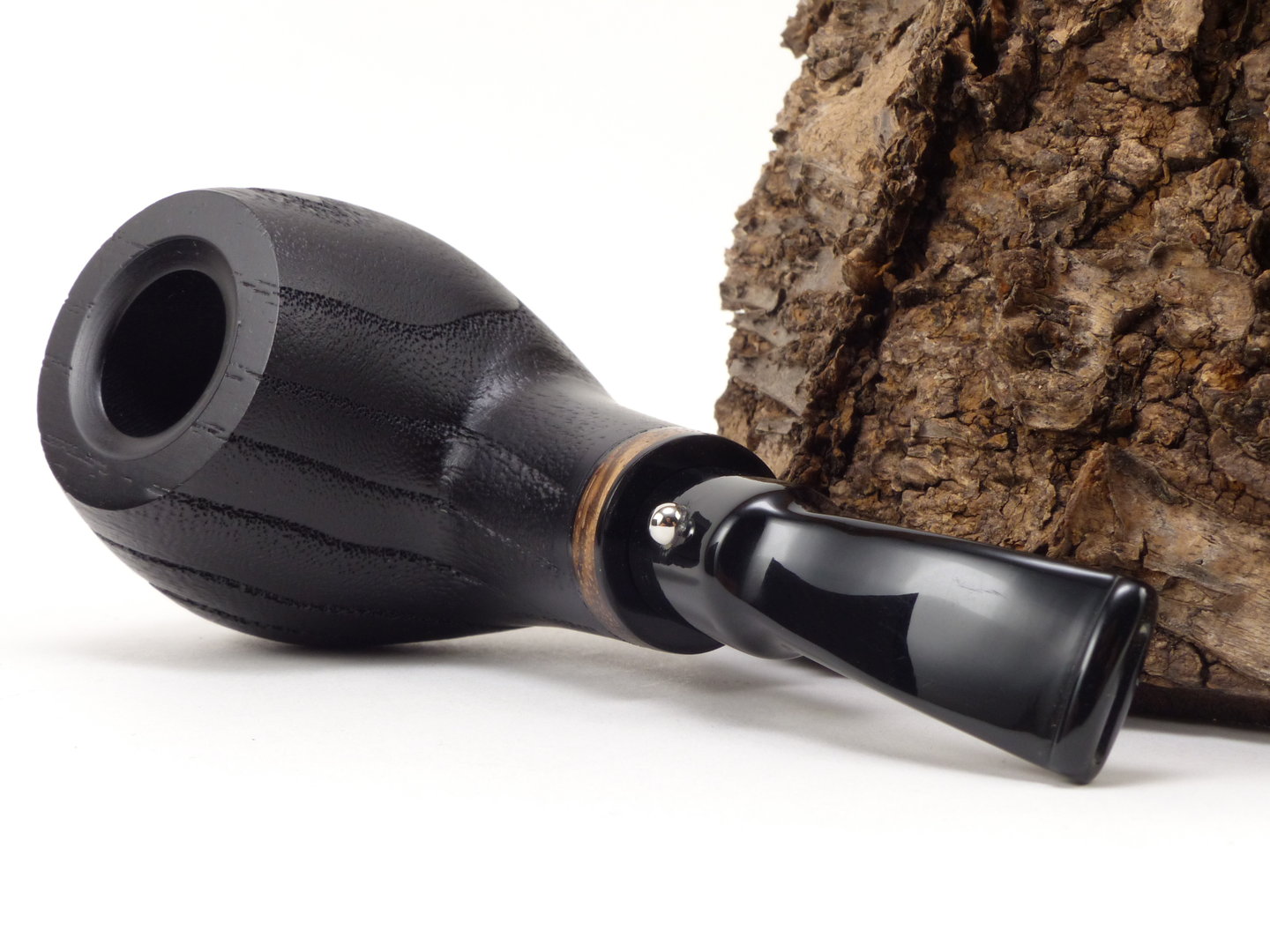 white_elephant_pipe_pfeife_cameroon_2_5