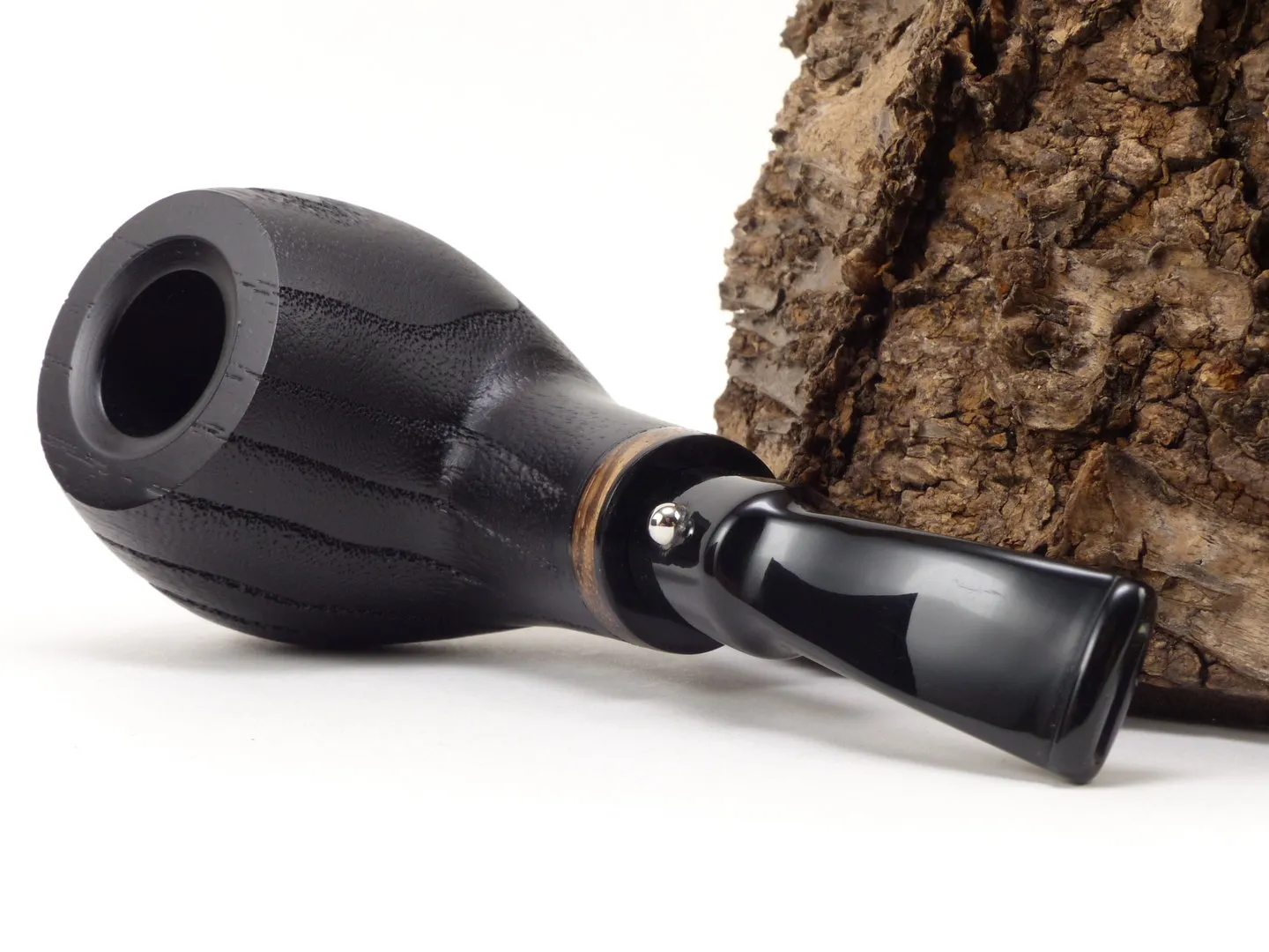 white_elephant_pipe_pfeife_cameroon_2_5