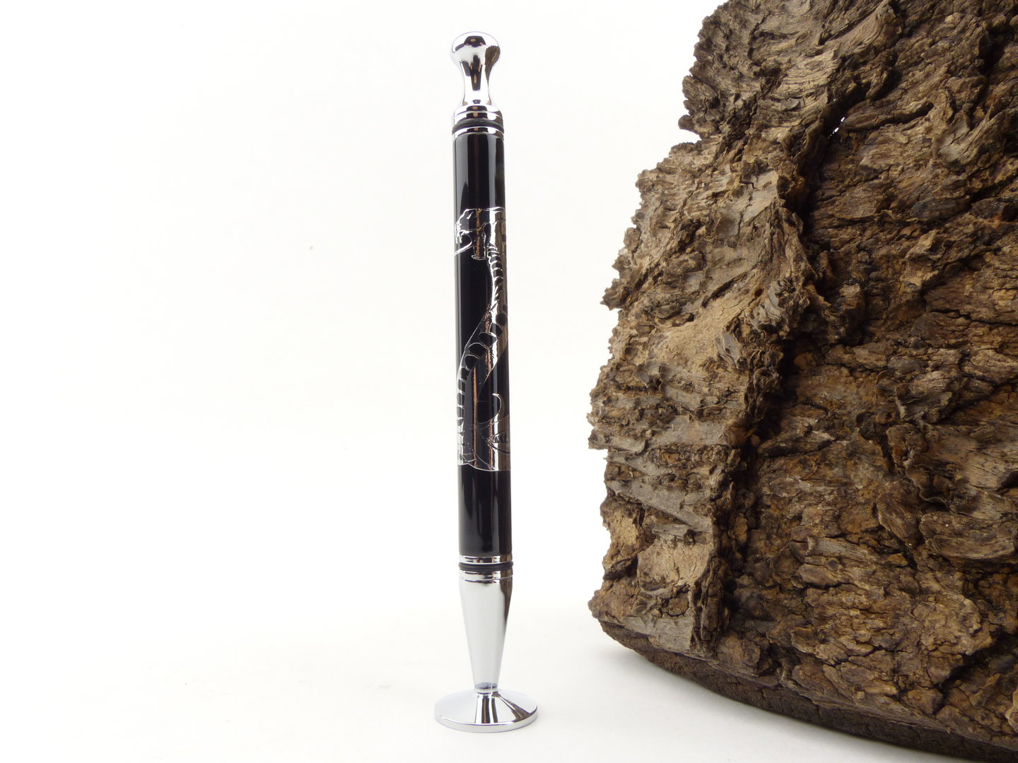 rattrays_thin_caber_tamper_snake_1