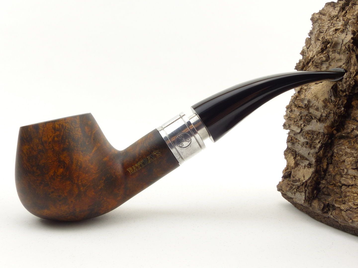 rattrays_monarch_4_contrast_black_2