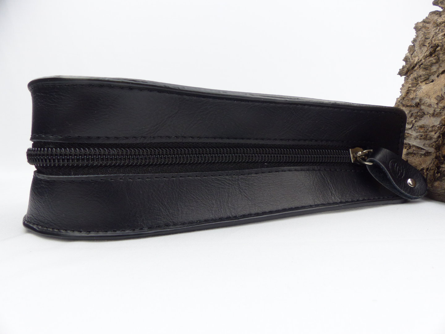 pfeifentasche_dreieck_schwarz_3