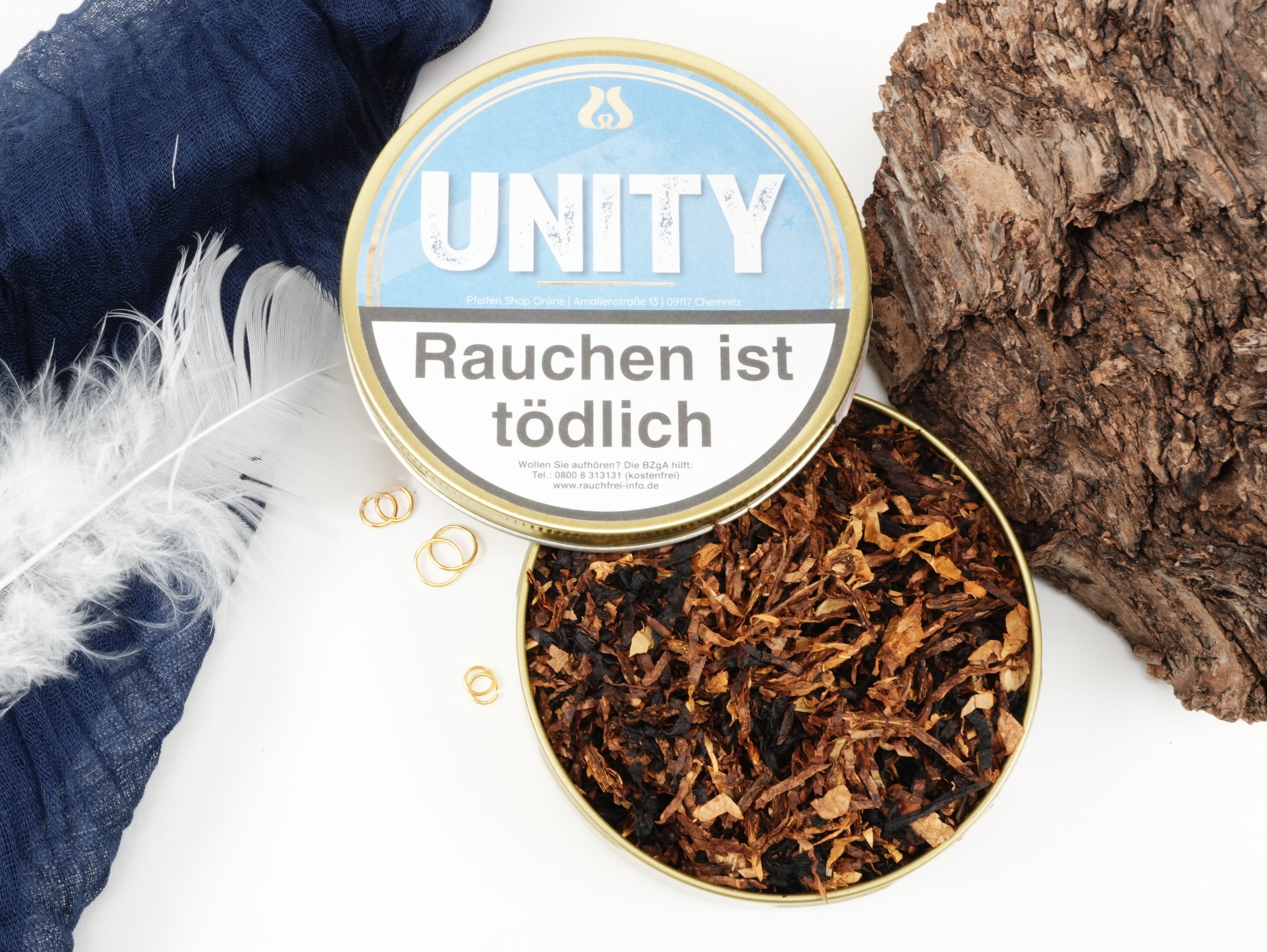 Nahaufnahme des UNITY Pfeifentabaks mit einer Mischung aus hellem Virginia, Burley und dunklem Black Cavendish
