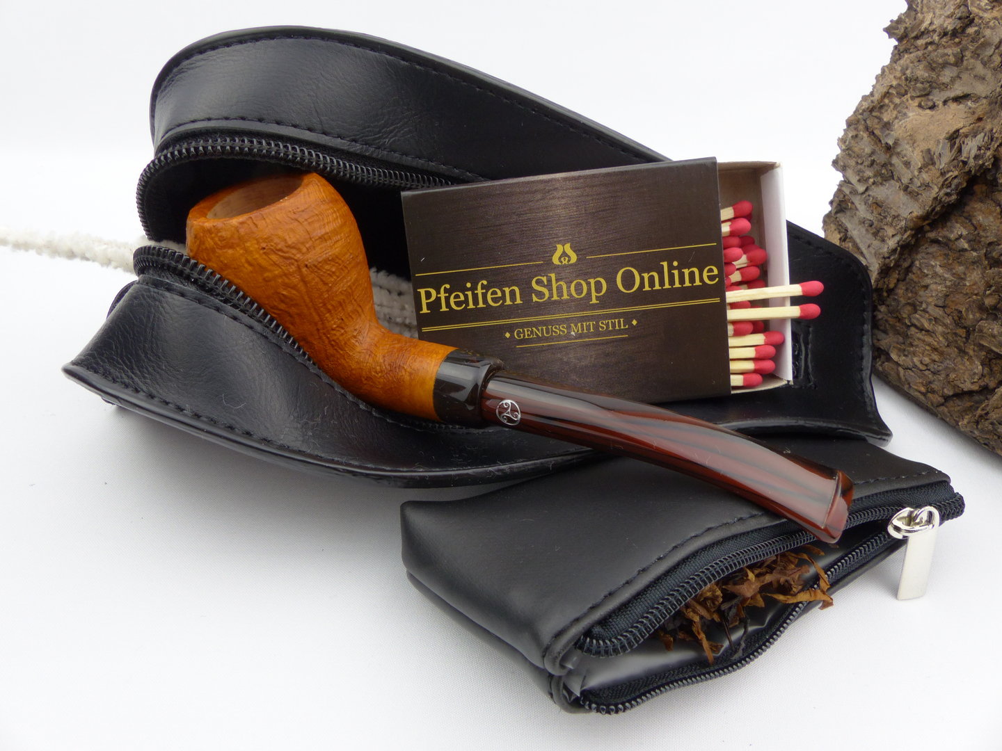 pfeifentasche_dreieck_schwarz_1